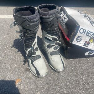 O'Neal Element Motorcycle Boots Off-Road MX Motocross Grey SZ 11. 1 BROKEN STRAP